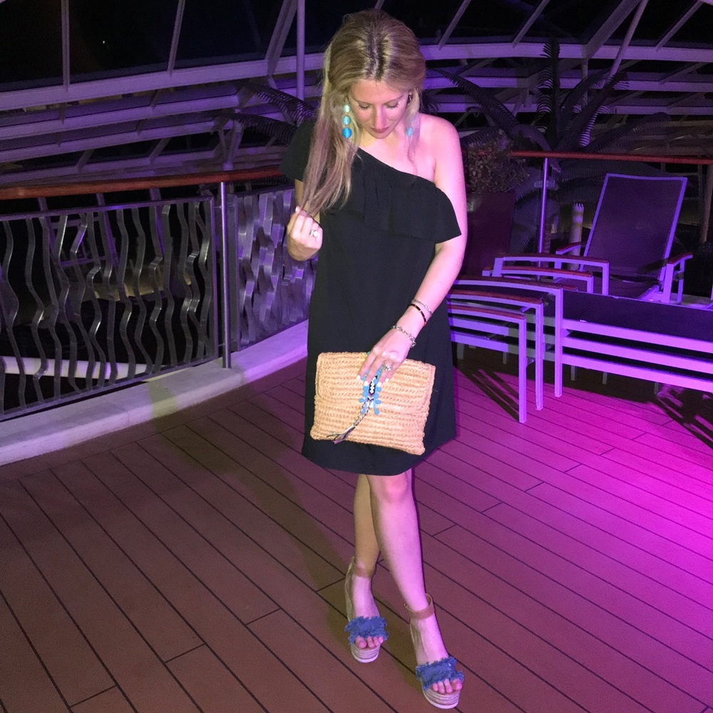 Black one shoulder dress size small